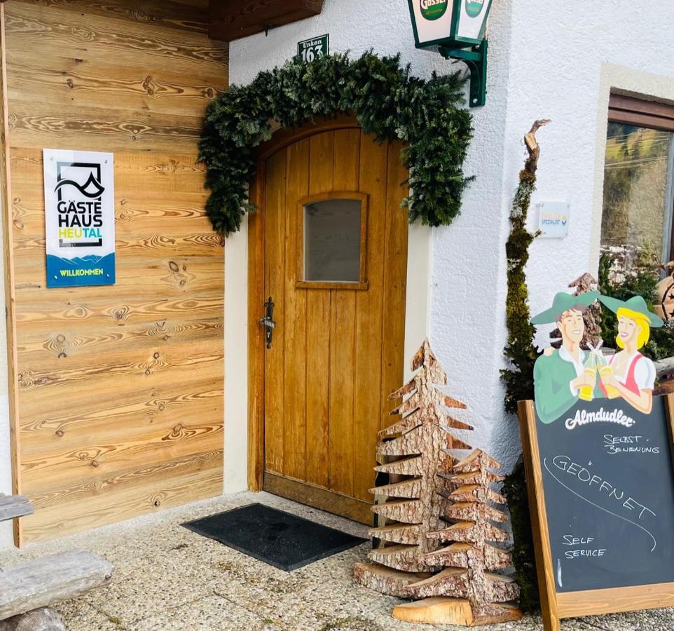 Natursport Heutal Appartements Ski-In & Ski-Out Unken Esterno foto