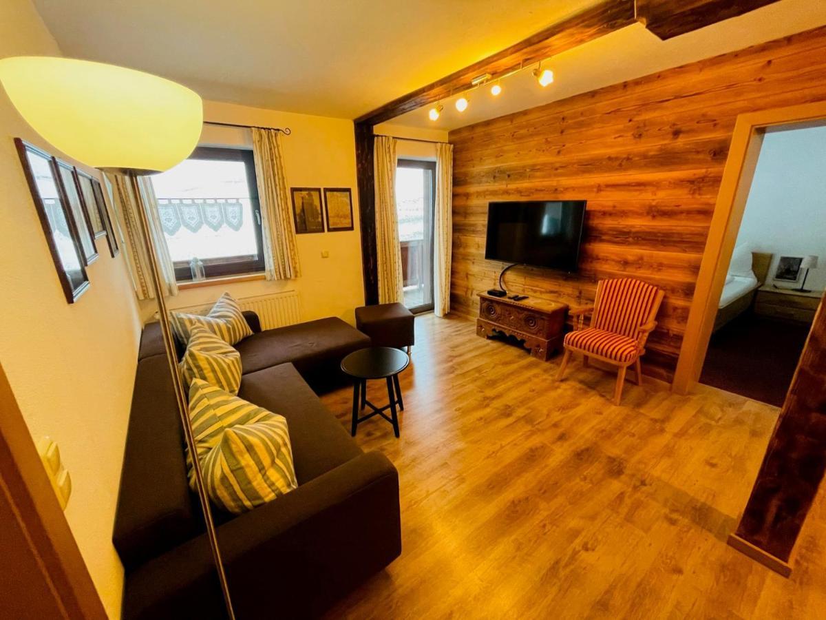 Natursport Heutal Appartements Ski-In & Ski-Out Unken Esterno foto