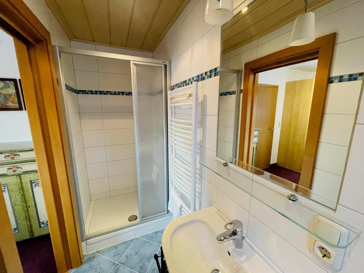 Natursport Heutal Appartements Ski-In & Ski-Out Unken Esterno foto